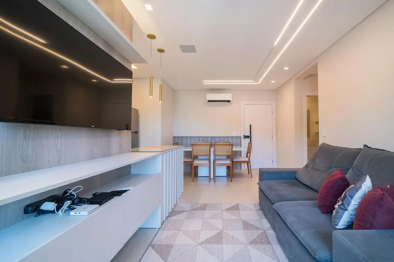Waldgarten Bombinhas: Beachfront Luxury Condo with Pool and Fitness Apartment Bombinhas